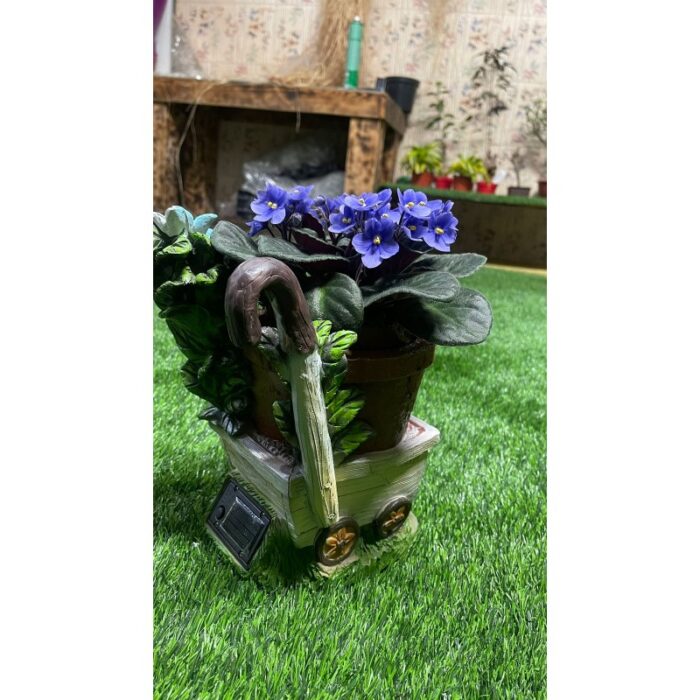 ⁦قوار العربة مع زهور مضيئة بالطاقة الشمسية⁩ - الصورة ⁦2⁩