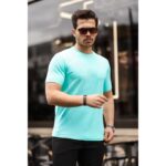 بلوزة نص كم للرجال لون أزرق فاتح