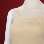 ⁦شباح داخلي (بروتيل) بحمالات رفيعة للنساء لون بيج⁩ - الصورة ⁦5⁩