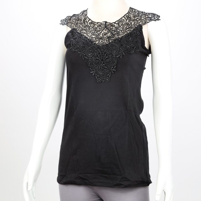 10332785_67dc404c0dccc داخلي فانيلا دانتيل بحمالات كتف عريضة برخرفة دانتيل للنساء لون أسود - الصورة 1