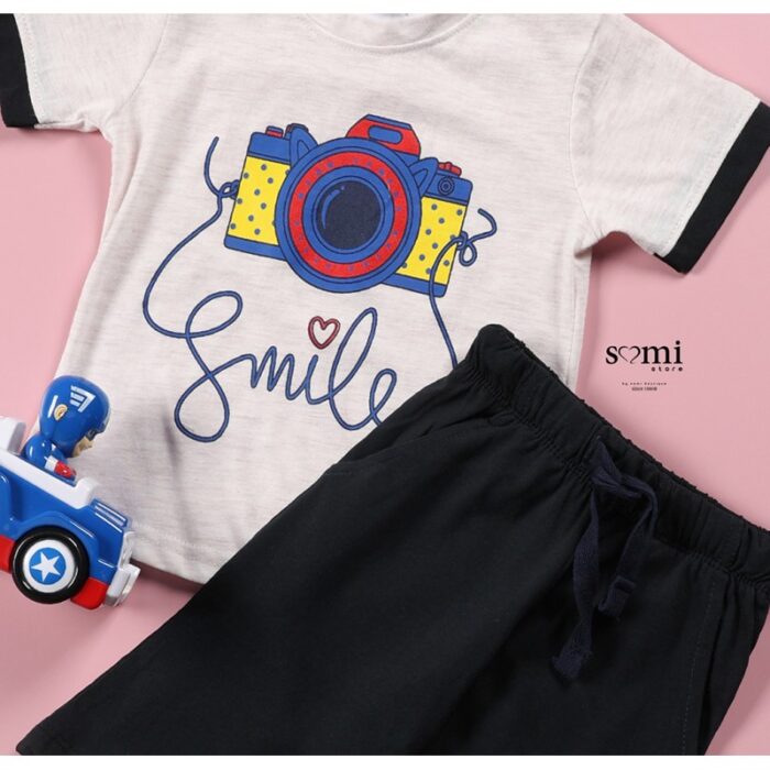 ⁦بجامة صيفية للأطفال تيشيرت وشورت لون بيج فاتح وأسود من Sami Boutique⁩ - الصورة ⁦3⁩