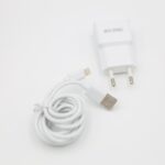 ⁦شاحن بمنفذين يو اس بي مع كابل 1.5 م منفذ ايفون من اير ون لون أبيض- AIR ONE USB Charger 12W 1.5M Cable Lightning⁩ - الصورة ⁦2⁩