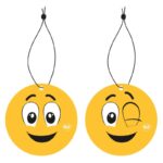 ⁦معطر ورقي بتصميم سمايل دائري من كيه 2 للسيارات برائحة الشاي الأخضر⁩ - الصورة ⁦3⁩