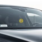 ⁦معطر ورقي بتصميم سمايل دائري من كيه 2 للسيارات برائحة الشاي الأخضر⁩ - الصورة ⁦6⁩