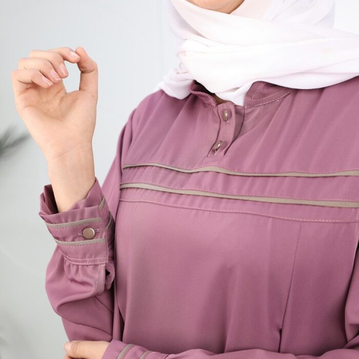 ⁦عباية بأكمام طويلة للنساء لون نهدي⁩ - الصورة ⁦3⁩