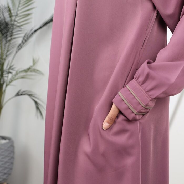 ⁦عباية بأكمام طويلة للنساء لون نهدي⁩ - الصورة ⁦5⁩