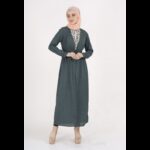 جاكيت بأكمام طويلة للنساء لون أخضر دوائر أسود