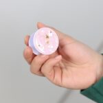 ⁦ستاند مقبض موبايل لاصق من 9 برو لون زهري بارد⁩ - الصورة ⁦2⁩