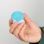 ⁦ستاند مقبض موبايل لاصق من 9 برو لون أزرق⁩ - الصورة ⁦4⁩