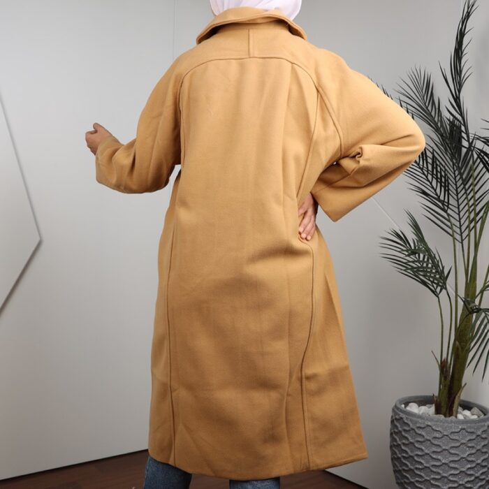 ⁦جاكيت شتوي جوخ للنساء لون بيج غامق⁩ - الصورة ⁦8⁩