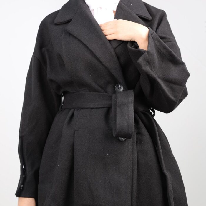 ⁦جاكيت شتوي جوخ للنساء لون أسود⁩ - الصورة ⁦2⁩