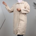 ⁦جاكيت شتوي جوخ طويل للنساء لون بيج فاتح⁩ - الصورة ⁦5⁩