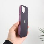 ⁦كفر جوال ايفون 13 لوجو ابل متين مقاوم للصدمات لون نهدي⁩ - الصورة ⁦7⁩