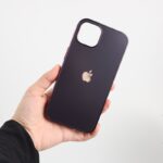 ⁦كفر جوال ايفون 13 لوجو ابل متين مقاوم للصدمات لون نهدي⁩ - الصورة ⁦9⁩