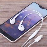 ⁦Bluetooth wired headset iphone - سماعة أذن سلكية للايفون لون أبيض⁩ - الصورة ⁦3⁩