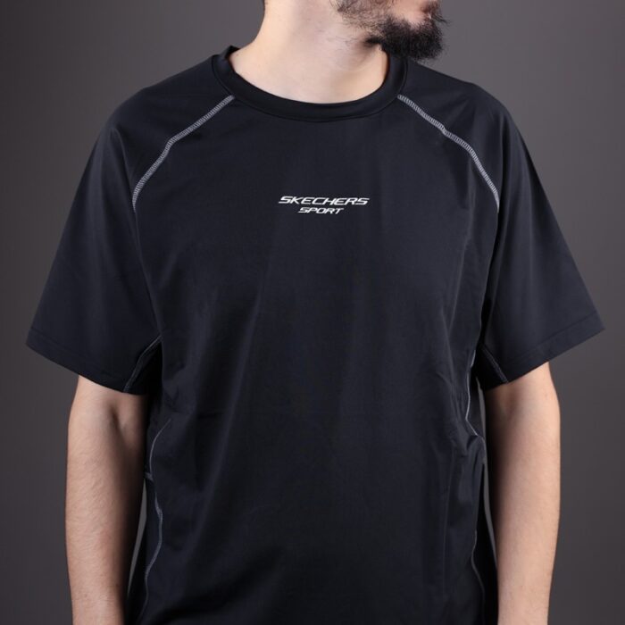 10333778_67dc462eed7fe تيشيرت سكيتشرز قطنية للرجال لون اسود - الصورة 1