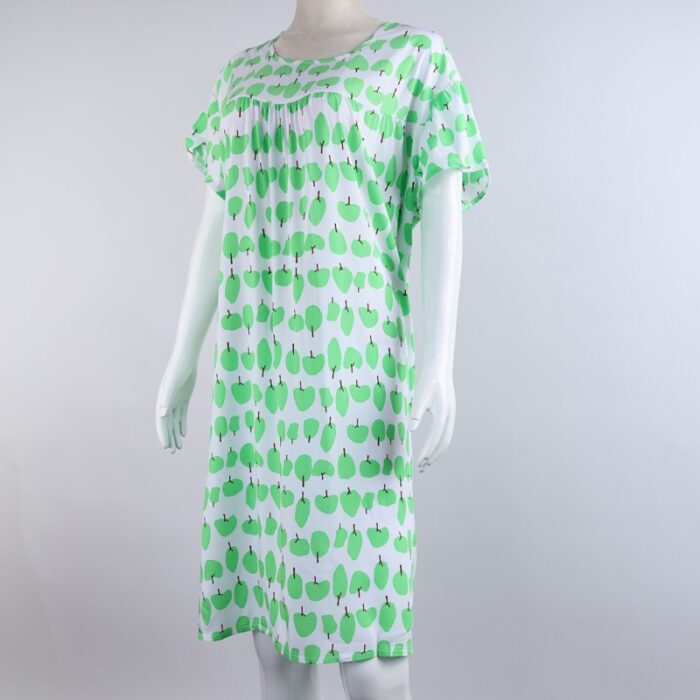 10333851_67dc469f4da12 فستان بيتي صيفي للنساء لون أبيض بتصميم شجر - الصورة 1