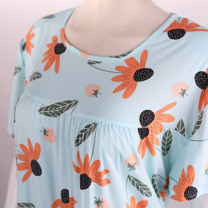 ⁦فستان بيتي صيفي للنساء لون أخضر فاتح بتصميم ورود⁩ - الصورة ⁦4⁩