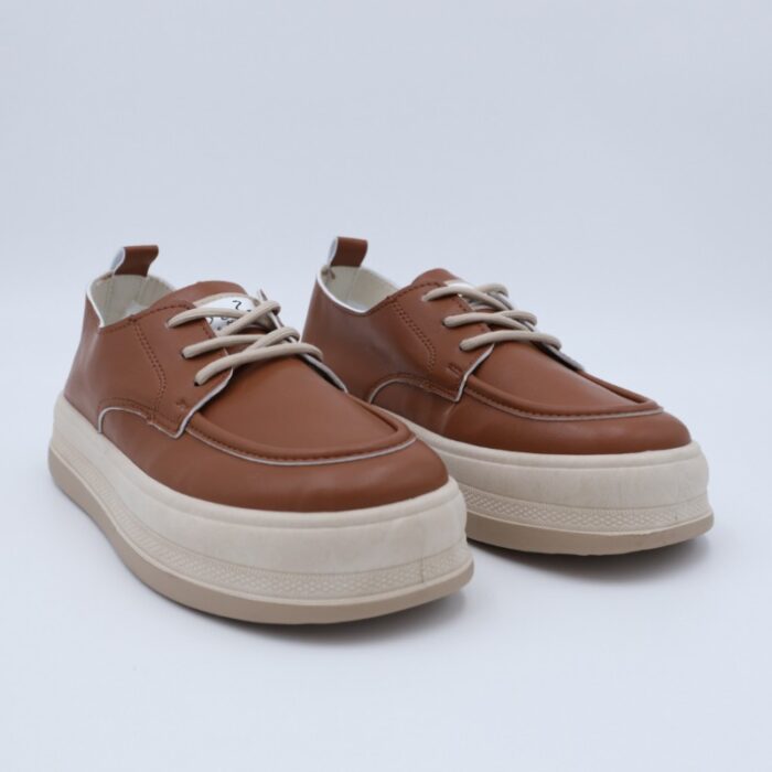 ⁦حذاء سول آند سول بأربطة كاجوال للنساء لون بني ونعل بيج⁩ - الصورة ⁦2⁩