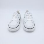 ⁦حذاء سول آند سول بأربطة للنساء لون أبيض وخطوط سوداء⁩ - الصورة ⁦2⁩