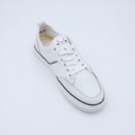 ⁦حذاء سول آند سول بأربطة للنساء لون أبيض وخطوط سوداء⁩ - الصورة ⁦3⁩