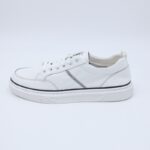 ⁦حذاء سول آند سول بأربطة للنساء لون أبيض وخطوط سوداء⁩ - الصورة ⁦6⁩