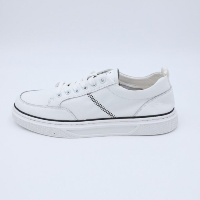 ⁦حذاء سول آند سول بأربطة للنساء لون أبيض وخطوط سوداء⁩ - الصورة ⁦6⁩