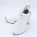 ⁦حذاء سول آند سول بأربطة للرجال لون أبيض وبرتقالي⁩ - الصورة ⁦9⁩