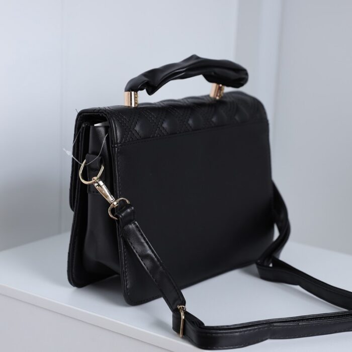 ⁦شنطة كتف لون اسود⁩ - الصورة ⁦6⁩