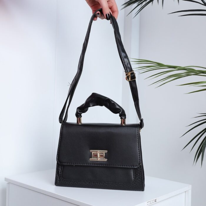 ⁦شنطة كتف لون اسود⁩ - الصورة ⁦5⁩