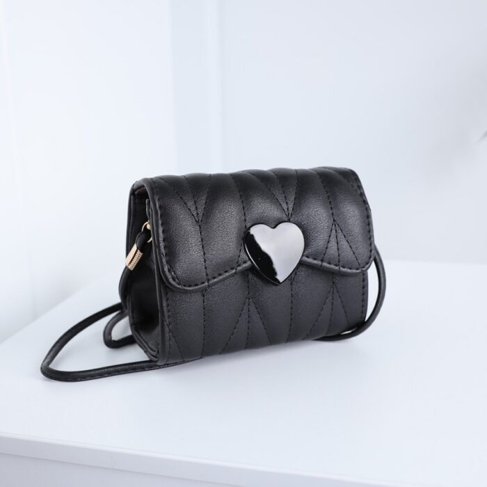 ⁦حقيبة يد للاطفال لون اسود⁩ - الصورة ⁦3⁩