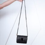 ⁦حقيبة يد للاطفال لون اسود⁩ - الصورة ⁦6⁩