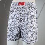 ⁦بوكسر رجال قطني لون أبيض موشح أسود⁩ - الصورة ⁦2⁩