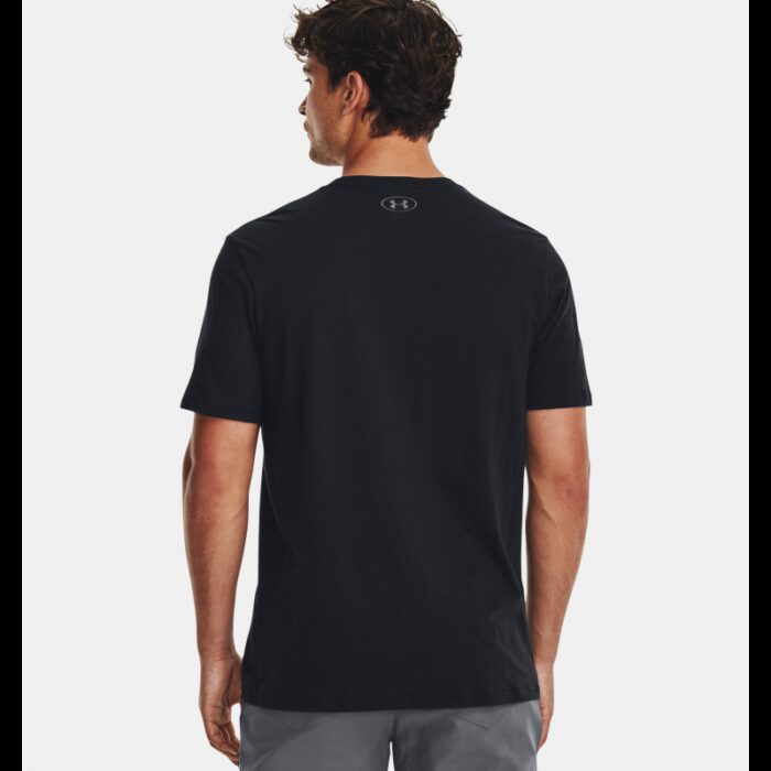 ⁦Under Armour Men's UA Big Logo Fill Short Sleeve T-shirt-تيشيرت اندر ارمور بيج لوجو فيل للرجال لون أسود⁩ - الصورة ⁦2⁩