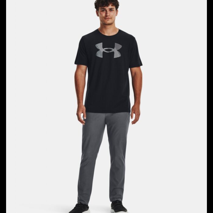 ⁦Under Armour Men's UA Big Logo Fill Short Sleeve T-shirt-تيشيرت اندر ارمور بيج لوجو فيل للرجال لون أسود⁩ - الصورة ⁦3⁩