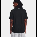 ⁦Under Armour Men's UA Tech™ Print Fill Short Sleeve T-shirt-تيشيرت اندر ارمور تيك برينت فيل للرجال لون أسود⁩ - الصورة ⁦2⁩