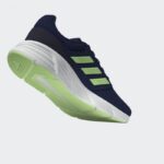 ⁦حذاء اديداس جلاكسي 6 للرجال لون أزرق ونعل أبيض-adidas Mens' Galaxy 6 Shoes - Blue⁩ - الصورة ⁦17⁩