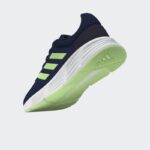 ⁦حذاء اديداس جلاكسي 6 للرجال لون أزرق ونعل أبيض-adidas Mens' Galaxy 6 Shoes - Blue⁩ - الصورة ⁦19⁩