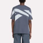 ⁦تيشيرت ريبوك كلاسيك براند بروند للجنسين لون أزرق- Reebok Unisex' Classic Brand Proud T-Shirt⁩ - الصورة ⁦2⁩