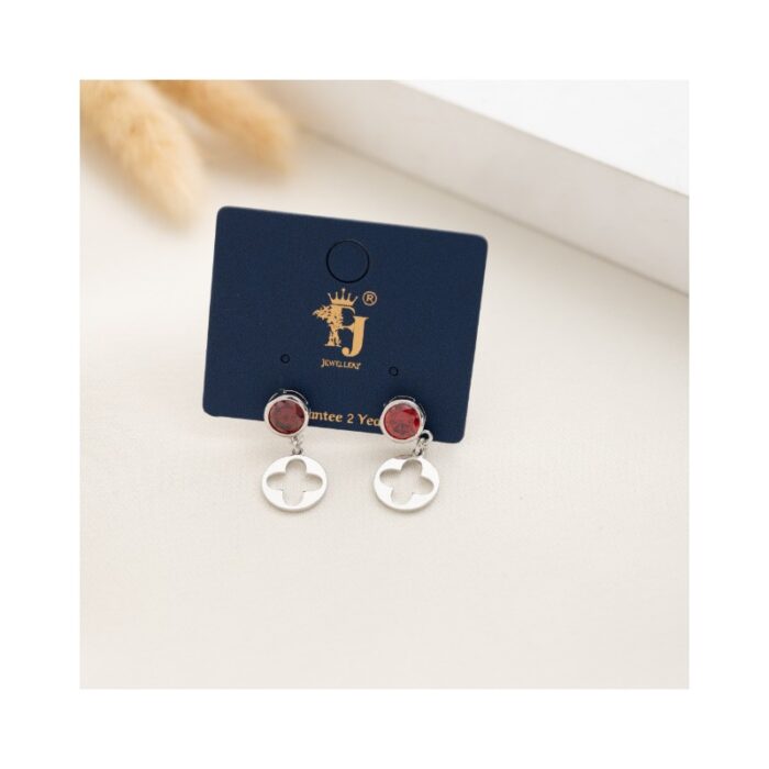 10334544_67dc4a2258aa8 حلق فضي زركون أحمردائري بتصميم وردة مفرغة - الصورة 1