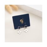 حلق فضي زركون أزرق بتصميم وردة