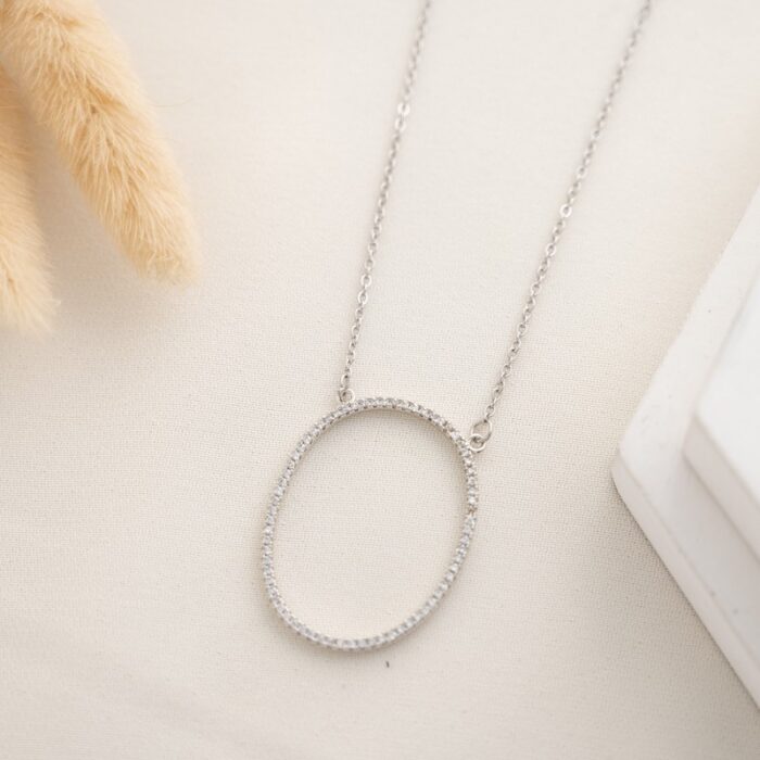10334614_67dc4a9d251dd سلسال فضي زركون بتصميم حرف O - الصورة 1