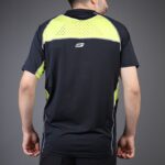 ⁦تيشيرت سكيتشرز قطنية للرجال لون اسود⁩ - الصورة ⁦3⁩