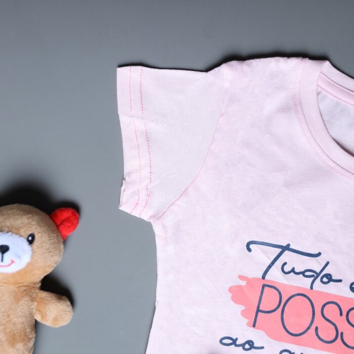 10334739_67dc4b67b29e8 طقم قطعتين تيشيرت وشورت للأطفال لون زهري وكحلي - الصورة 1