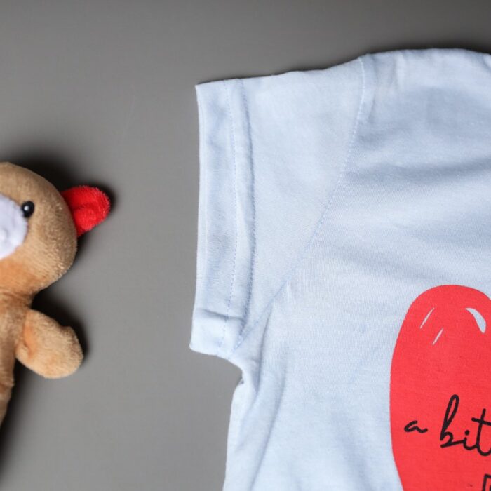 10334743_67dc4b7039ad8 طقم قطعتين تيشيرت وشورت للأطفال لون أزرق بارد وأسود - الصورة 1