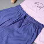 ⁦طقم قطعتين تيشيرت وشورت للأطفال لون زهري وكحلي⁩ - الصورة ⁦3⁩