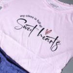 ⁦طقم قطعتين تيشيرت وشورت للأطفال لون زهري وكحلي⁩ - الصورة ⁦4⁩