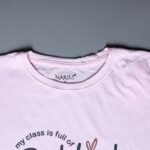 ⁦طقم قطعتين تيشيرت وشورت للأطفال لون زهري وكحلي⁩ - الصورة ⁦5⁩