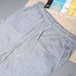 ⁦طقم قطعتين تيشيرت وشورت للأطفال لون بيج ورمادي⁩ - الصورة ⁦3⁩