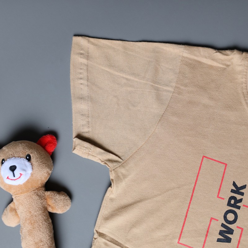 10334788_67dc4c6c36345 طقم قطعتين تيشيرت وشورت للأطفال لون بني فاتح وبني غامق - الصورة 1